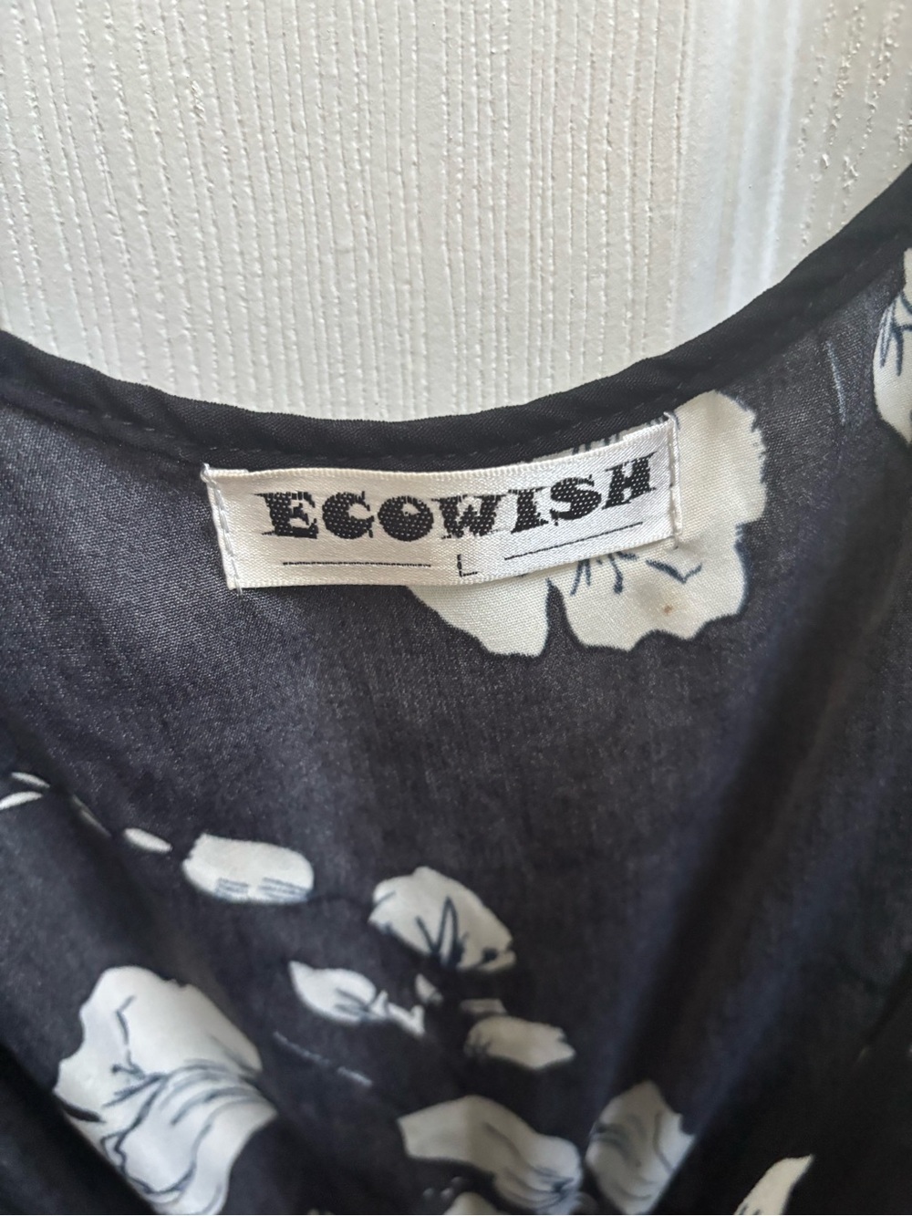 Ecowish Floral Black V-Neck Jumpsuit w/ Tie Ankles, Size L, EUC - Picture 3 of 4
